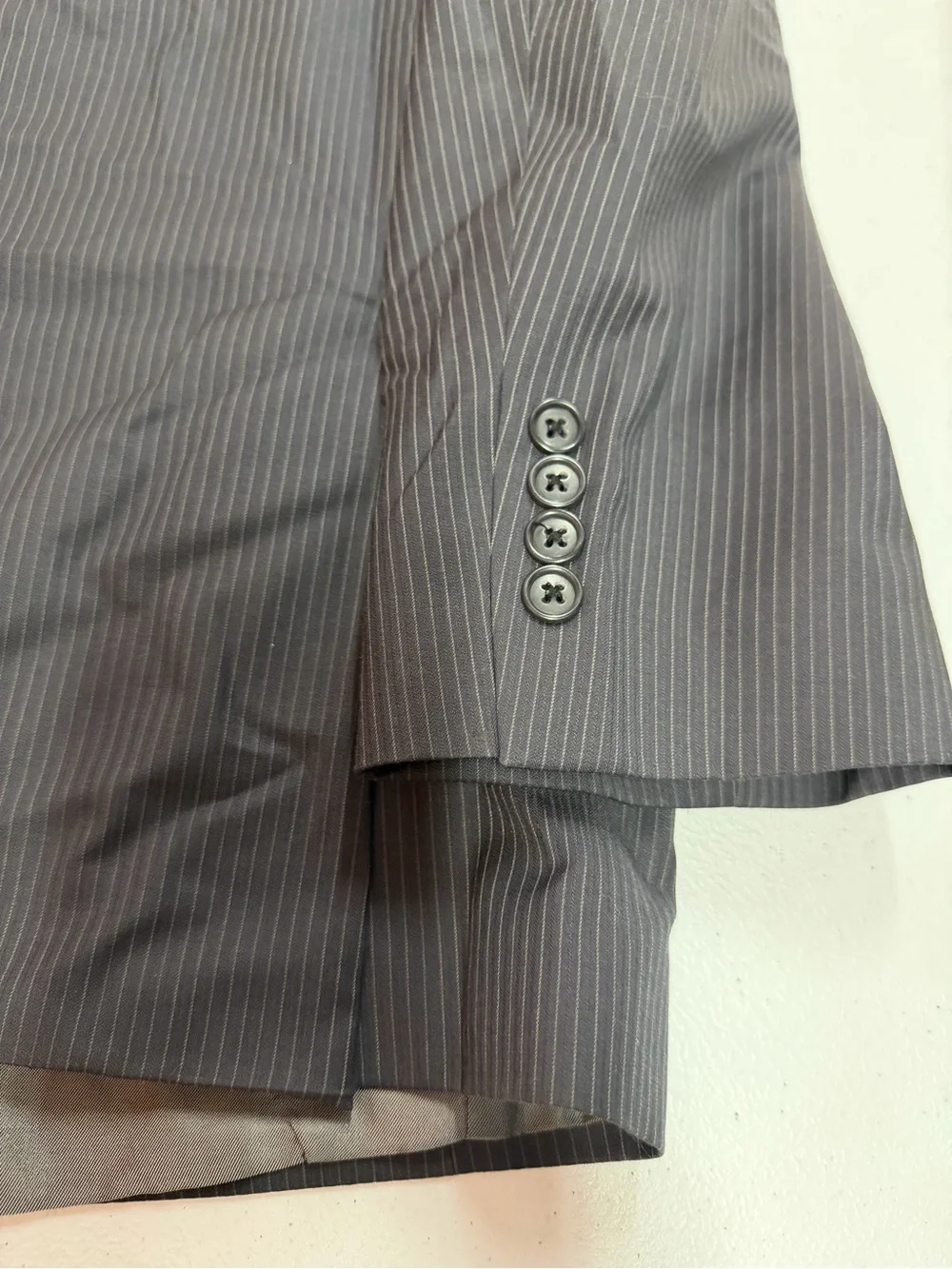 CALVIN KLEIN 42S 100% Wool Pinstripe 2-Piece Suit Made in Canada Macy’s
